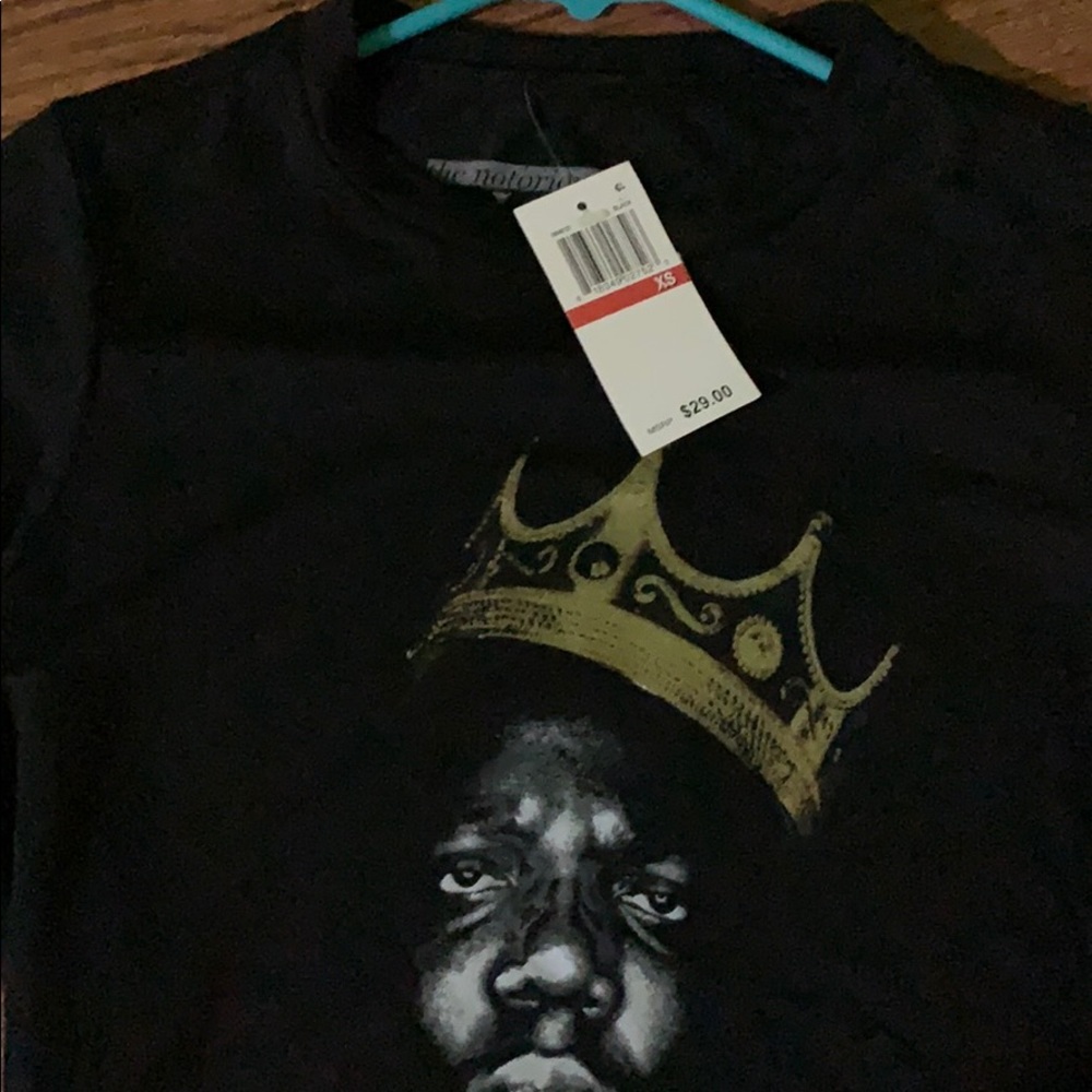Black Tee, NWT, size xs.